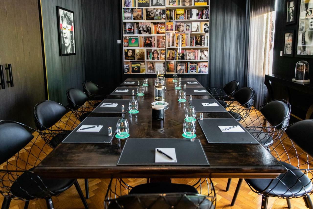 The Inchcolm By Ode Hotels ブリスベン エクステリア 写真 The boardroom at the hotel